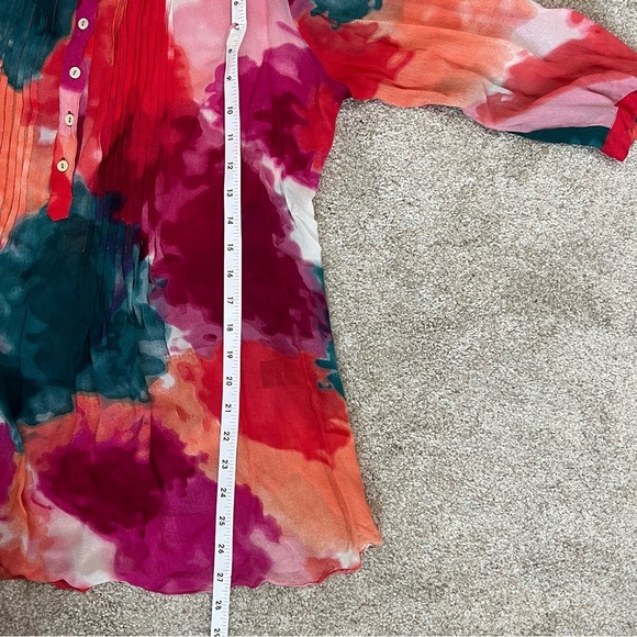 Red and Pink Pleated 3/4 Sleeve Blouse - Picture 10 of 10